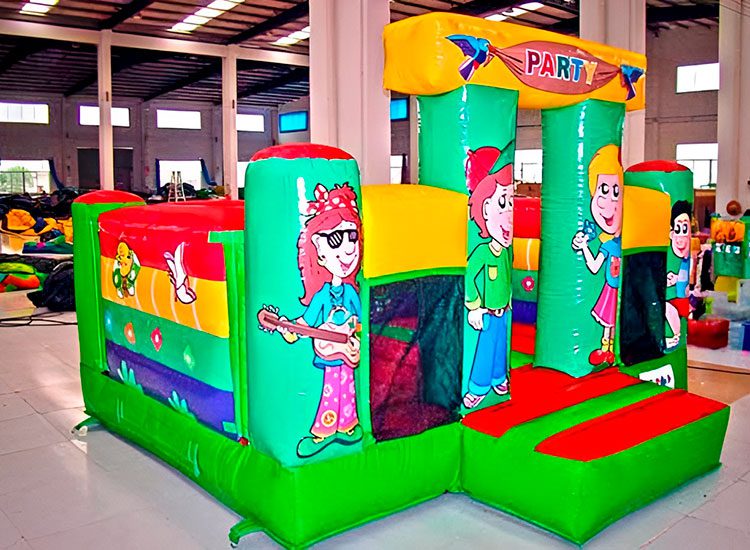 Fiesta con Amigos · Hinchable con Obstáculos · Jocsair Hinchables Barcelona