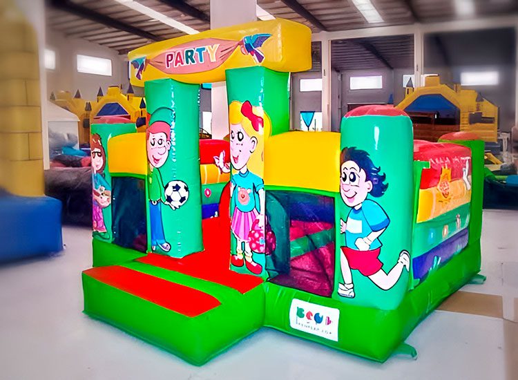 Fiesta con Amigos · Hinchable con Obstáculos · Jocsair Hinchables Barcelona