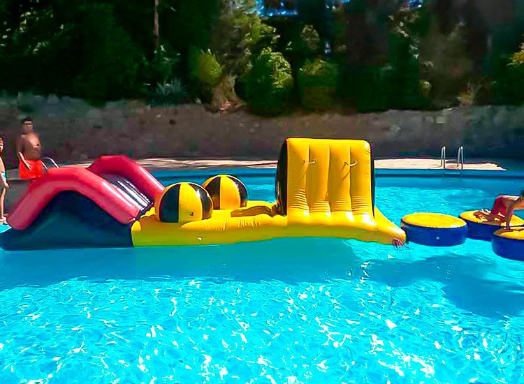 Pasarela Funny · Jocsair Hinchables Barcelona