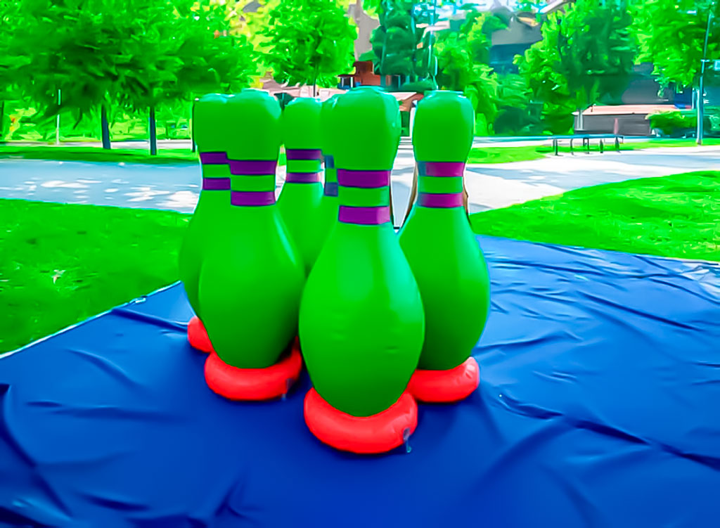 Bowling Gigante · Jocsair Hinchables Barcelona