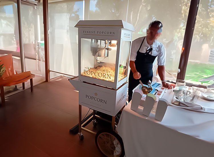 Carrito blanco de Palomitas · Jocsair Hinchables Barcelona