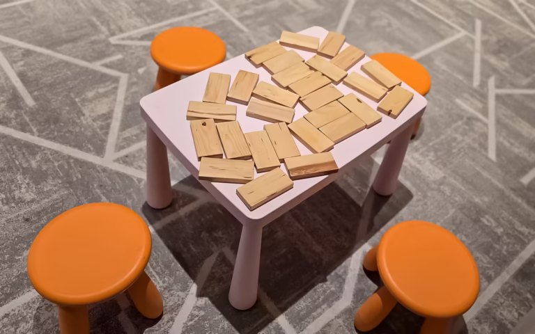 Mesa de Dominó Barcelona · Jocsair Hinchables